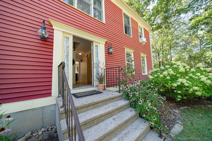 Property Photo:  1498 Little Meadow Road  CT 06437 
