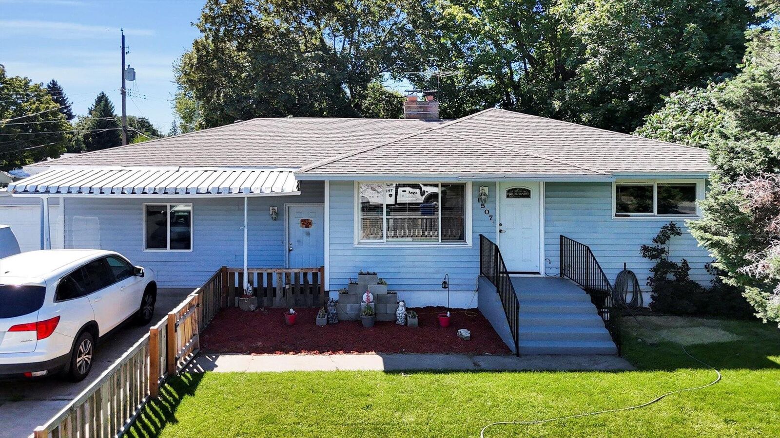 Property Photo:  1507 N Park Rd  WA 99212 