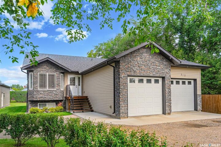 Property Photo:  312 2nd Avenue S  SK S0K 1Z0 