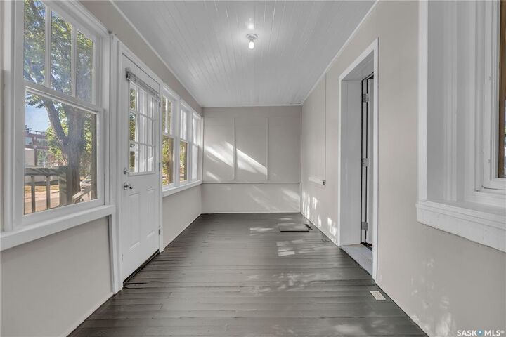 Photo de la propriété: 2223 Toronto Street SK S4P 1N5