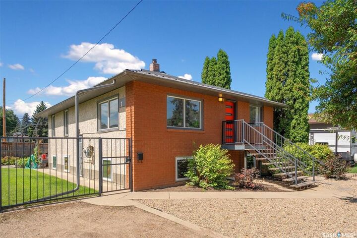 1141 L Avenue N  Saskatoon SK S7L 2R9 photo
