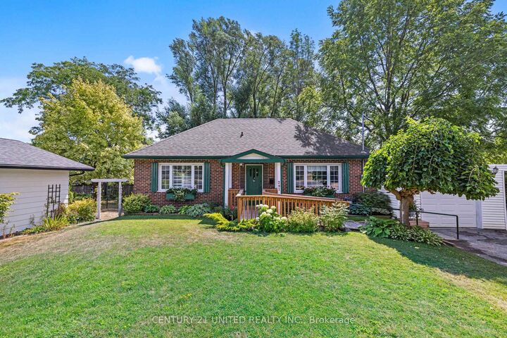291 Sunset Boulevard  Peterborough North ON K9H 5L2 photo