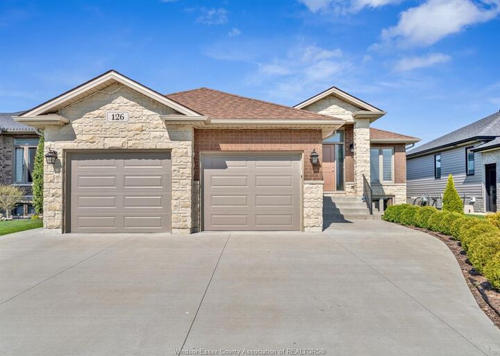 Property Photo: 126 Golfview Drive ON N9Y 0E4