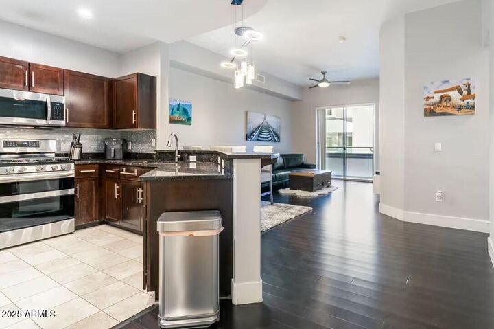 Property Photo:  945 E Playa Del Norte Drive 3003  AZ 85288 