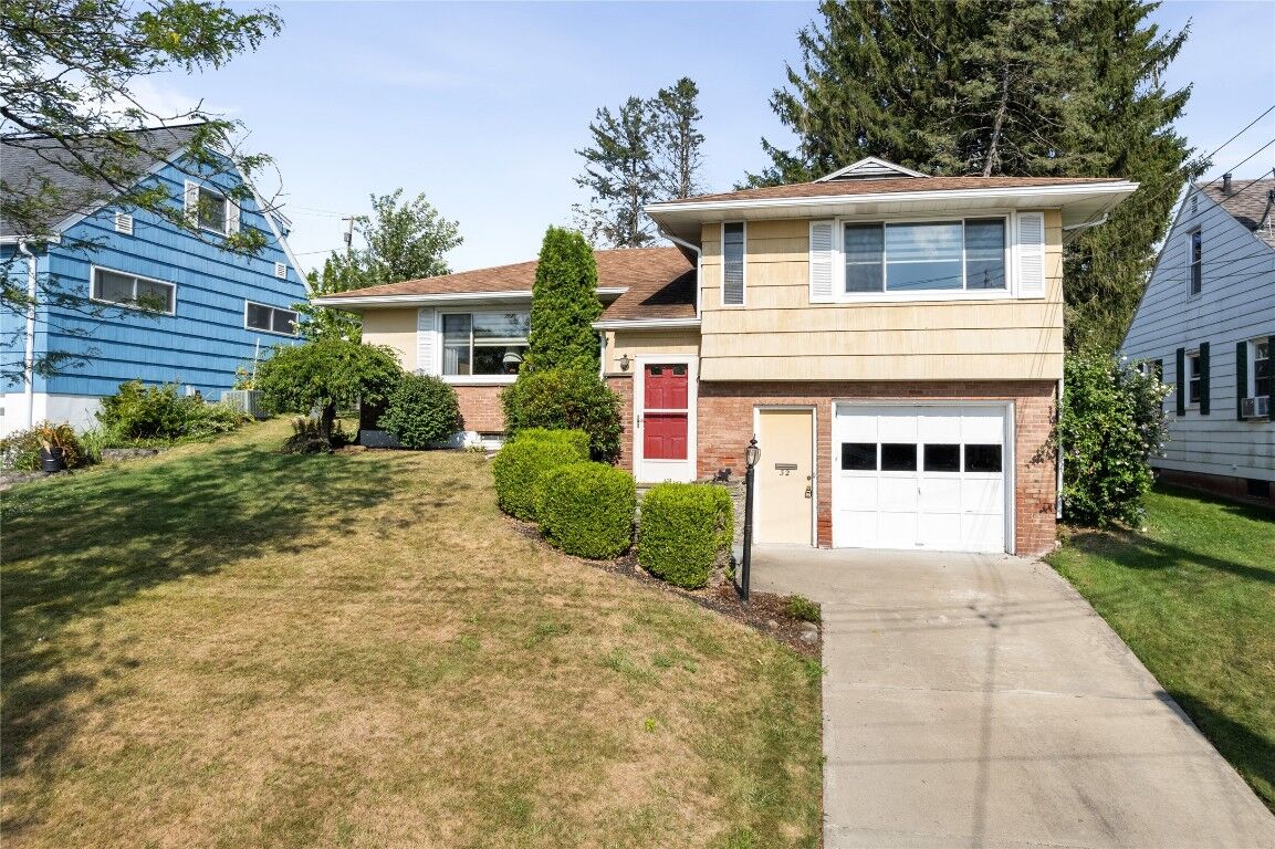 Property Photo: 32 Grandview NY 13904