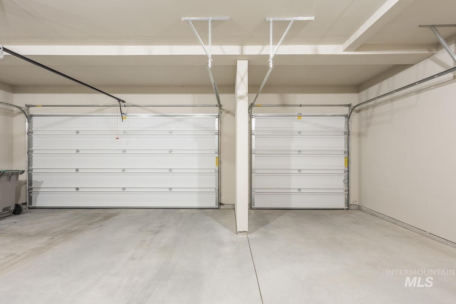 Property Photo:  2740 S Honeycomb Way  ID 83716 