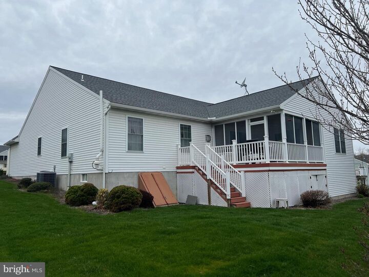 Property Photo:  1013 Helm Lane  PA 19605 