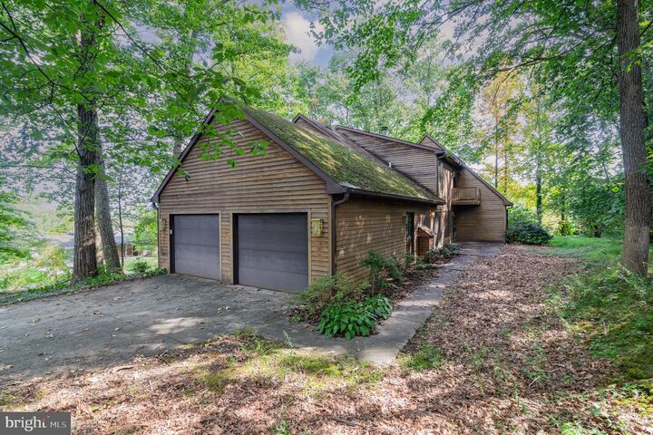 Property Photo:  322 Bethel Church Road  PA 17070 