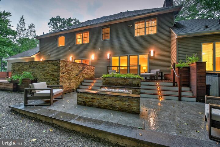 Property Photo:  1 Partridge Run  NJ 08550 