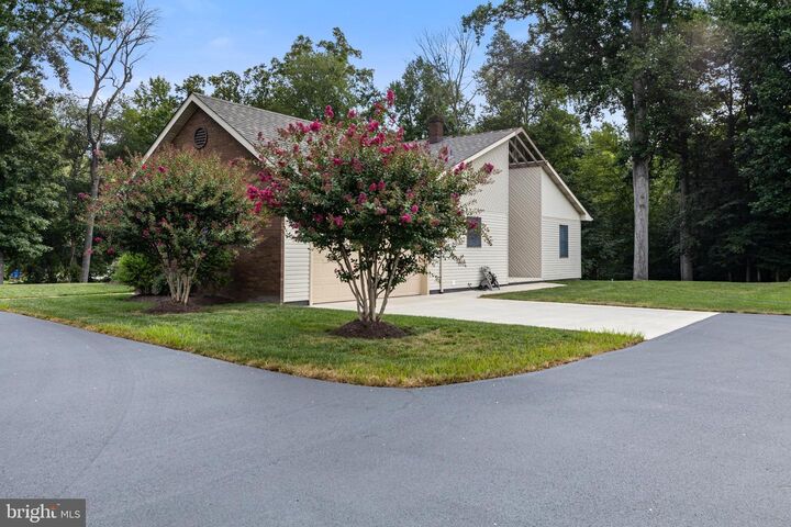 Property Photo:  518 Drapers Mill Road  DE 19943 