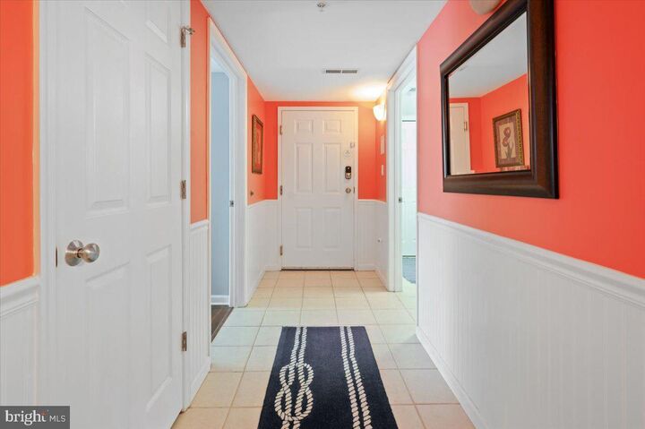 Property Photo:  107 Somerset Street 204  MD 21842