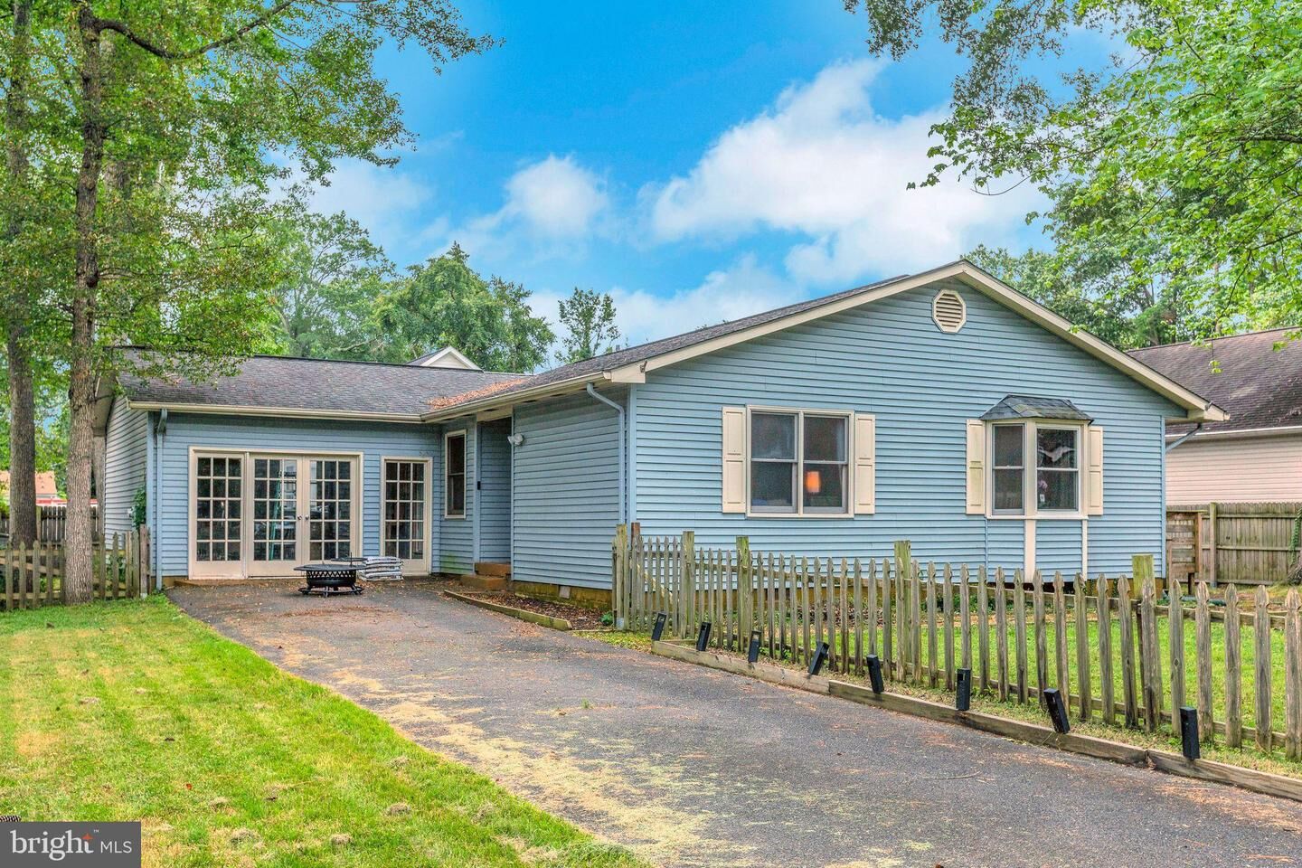 Property Photo: 128 7th Street VA 22443