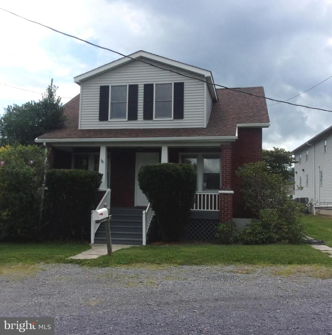 Property Photo:  3 S Woodlawn Avenue  MD 21502 