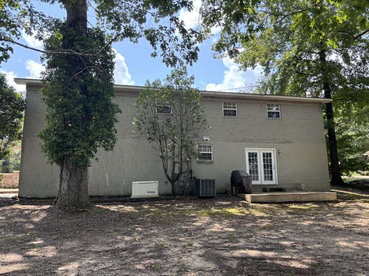 Property Photo:  1006 Amanda St.  AR 71701-6404 