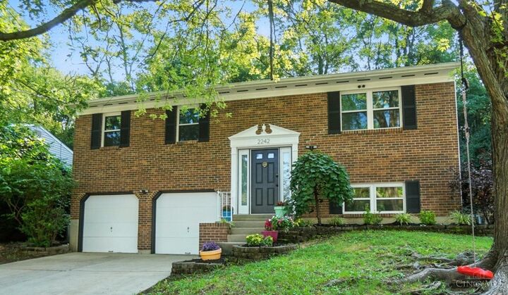 Property Photo: 2242 Fayhill Drive OH 45238
