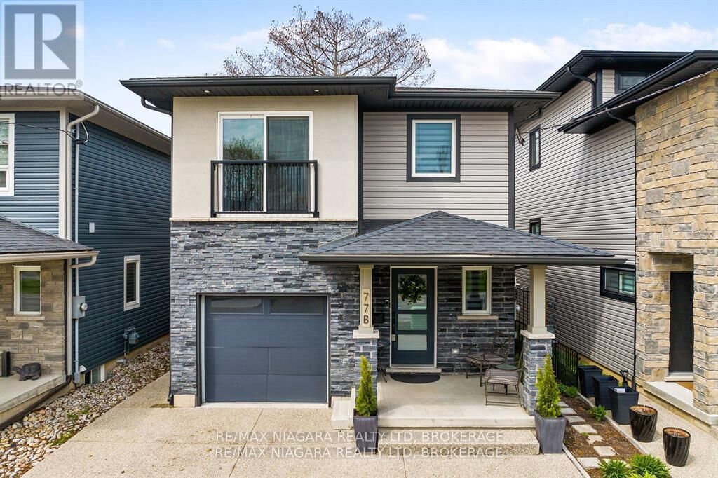 Property Photo:  77B Broadway  ON L2M 7Y3 