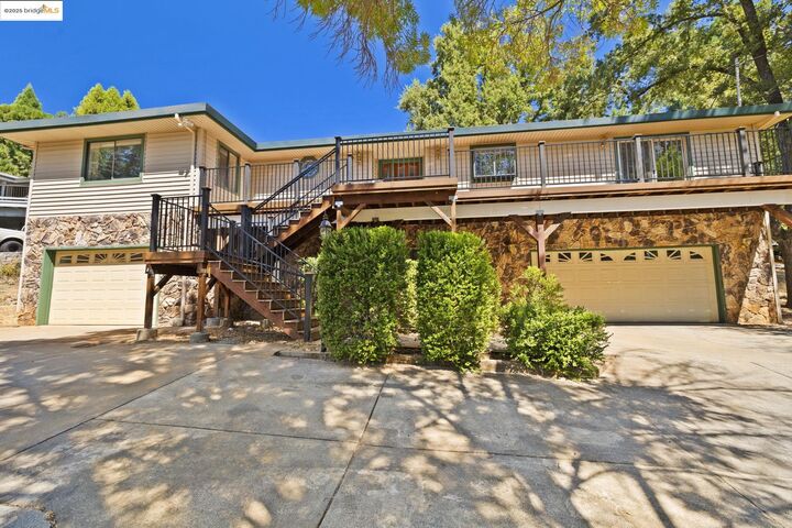 20059 Pleasant View Dr.  Groveland CA 95321 photo