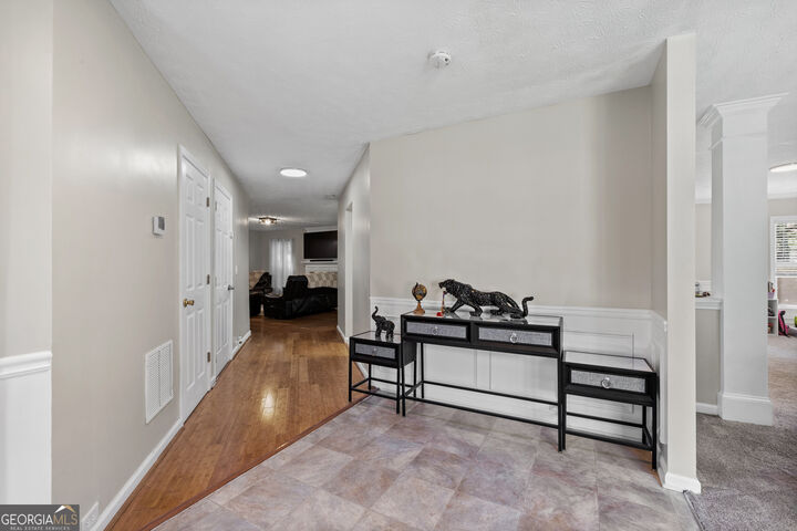 Property Photo: 6115 Riveroak Terrace GA 30349