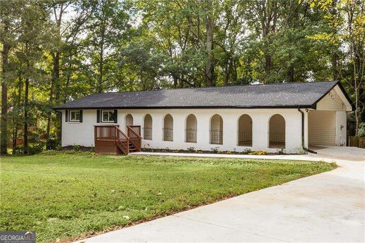 Property Photo:  1019 Crestwood Lane  GA 30087 