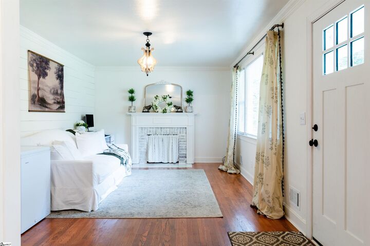 Property Photo: 14 Circle Drive SC 29617