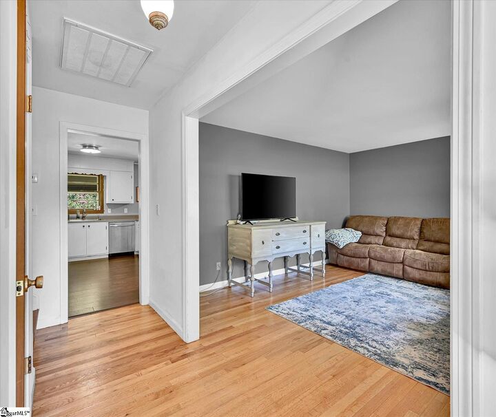 Property Photo:  107 Meadow Lane  SC 29657 