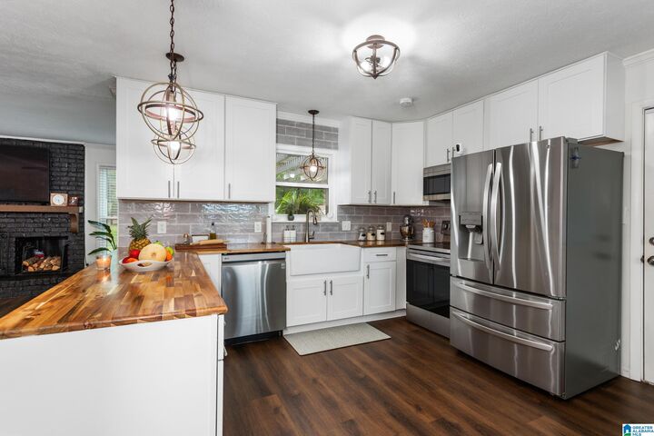 Property Photo: 220 Hazelwood Drive AL 35125