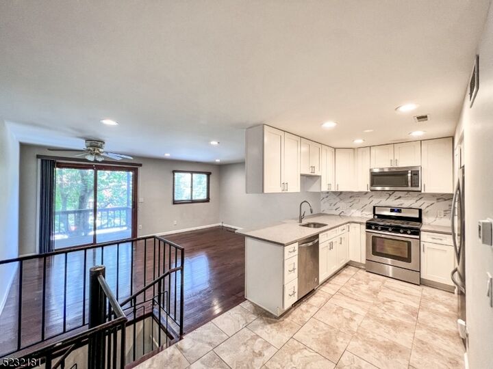 Property Photo: 4 Brandywine Ct Unit 7 NJ 07462
