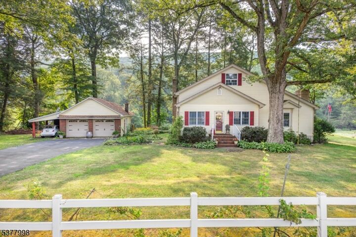 7 River Rd  Jefferson Twp. NJ 07438 photo