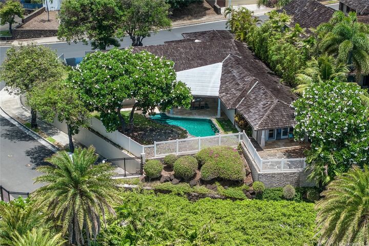 Property Photo: 4105 Papu Circle HI 96816