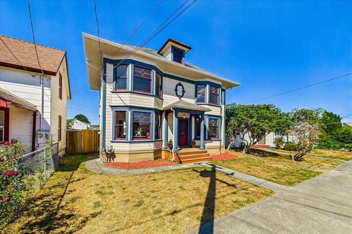 Property Photo:  918 J Street  CA 95501 