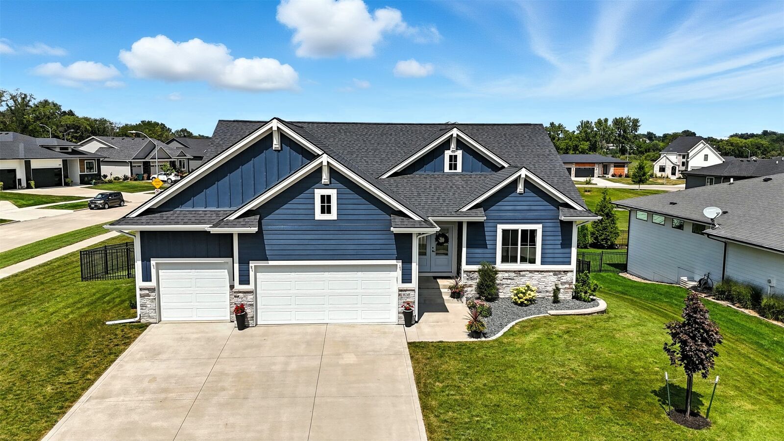 Property Photo: 10245 Rhaenys Road IA 50266