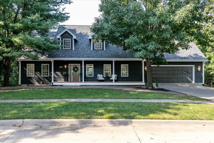 2506 Scholte Street  Pella IA 50219 photo
