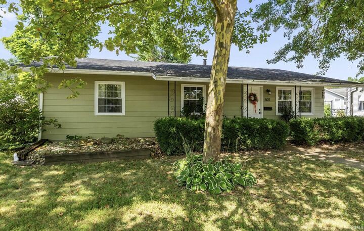 Property Photo:  501 Greenleaf Drive  IN 47710 
