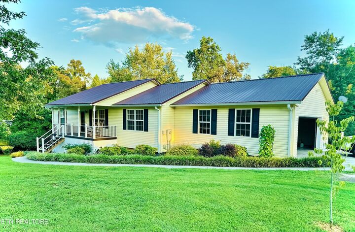 Property Photo: 275 Dogwood Tr TN 37874