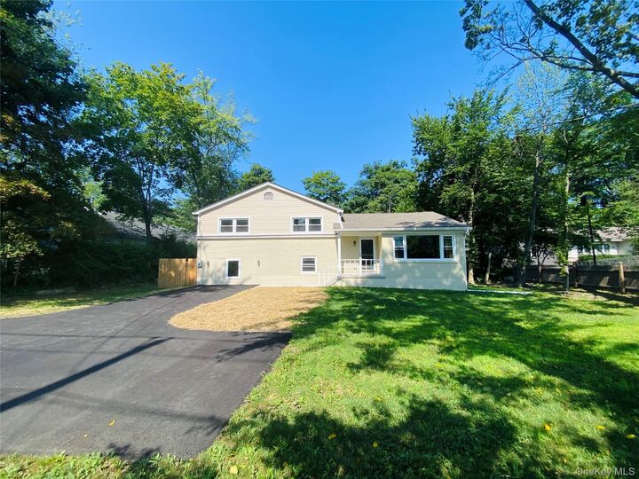 Property Photo:  123 Main Street  NY 10928 