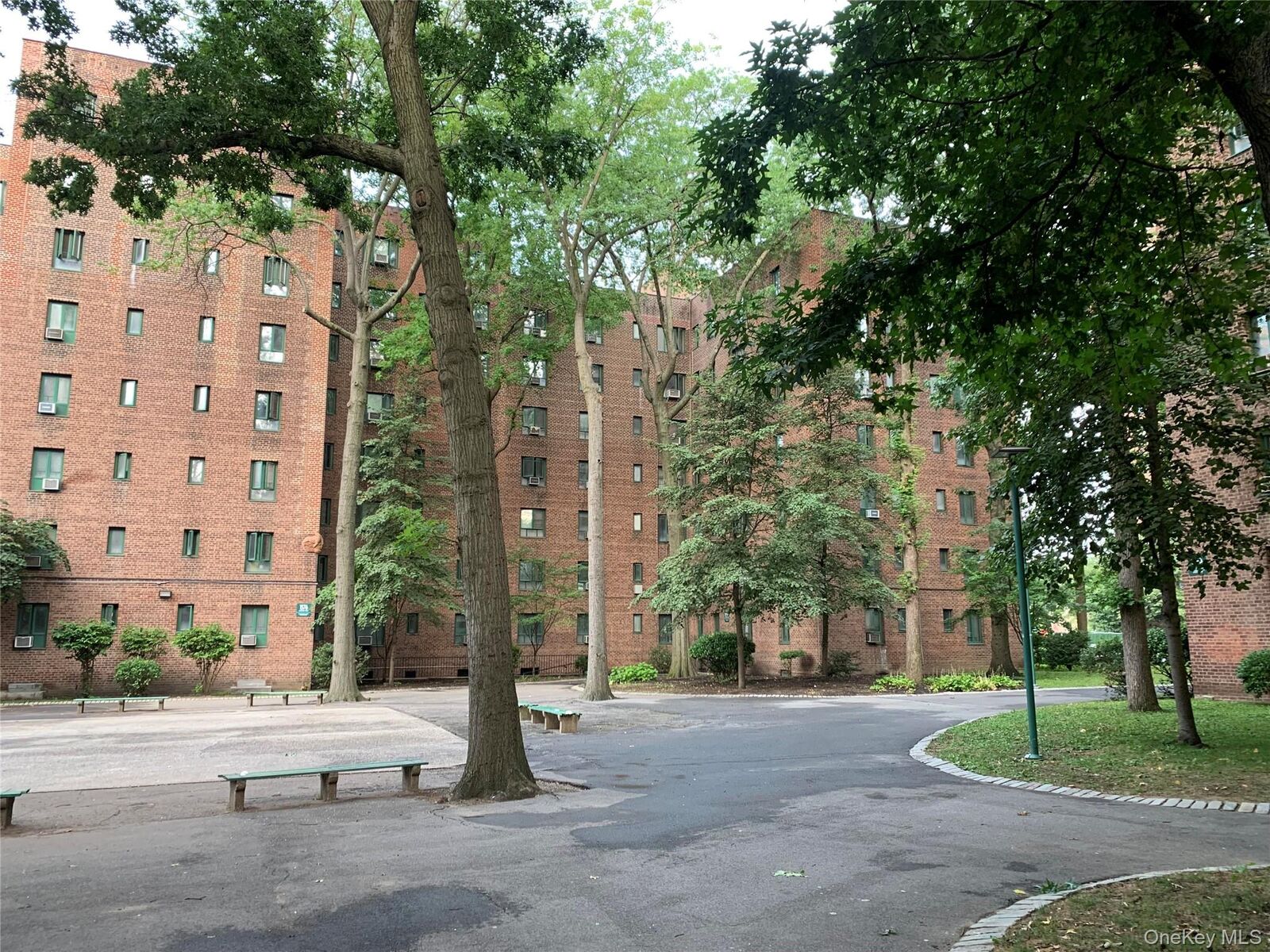 Property Photo: 1594 Unionport Road 7D NY 10462