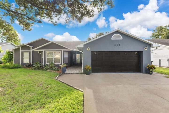 1308 Wood Lake Circle  St Cloud FL 34772 photo