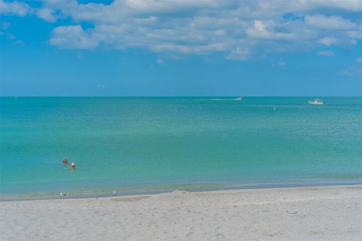 Property Photo:  201 Park Boulevard N  FL 34285 