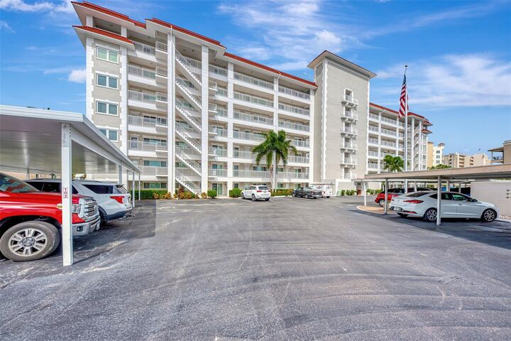 Property Photo:  500 The Esplanade N 308  FL 34285 
