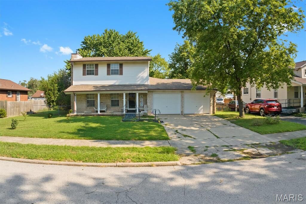 Property Photo: 2105 Lynch Avenue IL 62040
