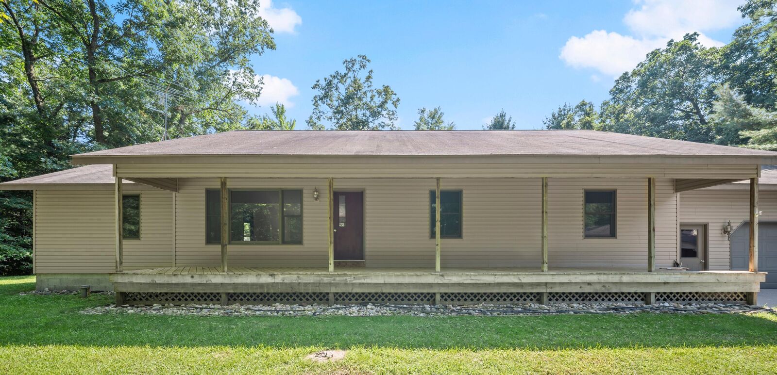 Property Photo:  6937 Creekside Drive  MI 49442 