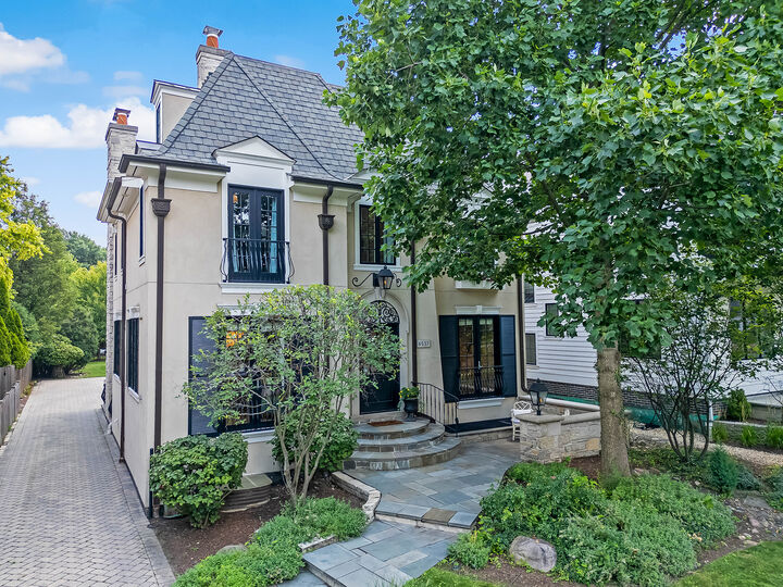 Property Photo:  4537 Clausen Avenue  IL 60558