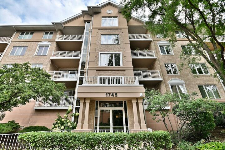 1745 Pavilion Way 502  Park Ridge IL 60068 photo