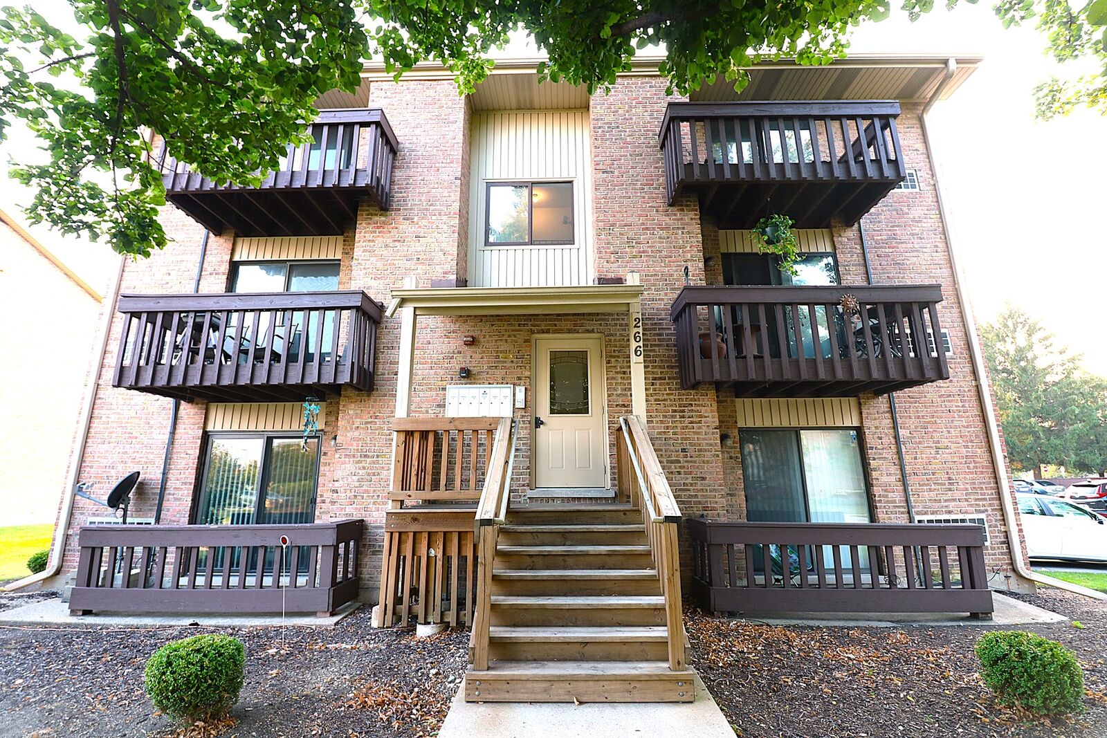 Property Photo:  266 12th Street 3F  IL 60090