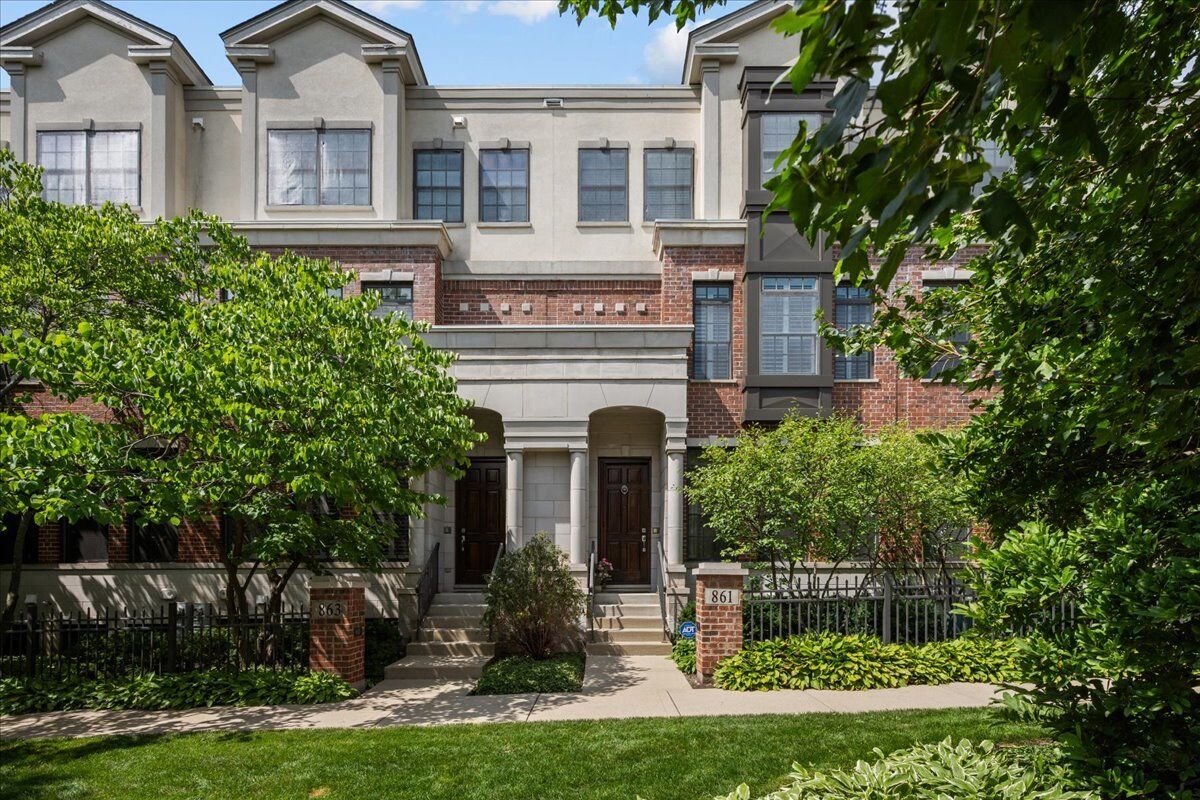 Property Photo: 861 Laurel Avenue IL 60035