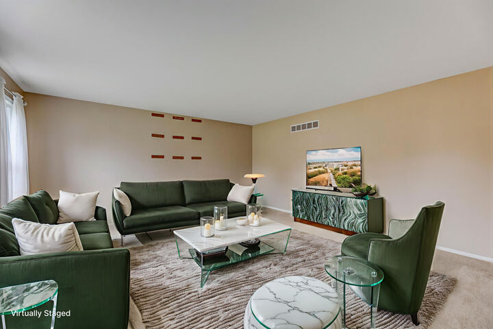 Property Photo: 25 W Donovan Court IL 60417