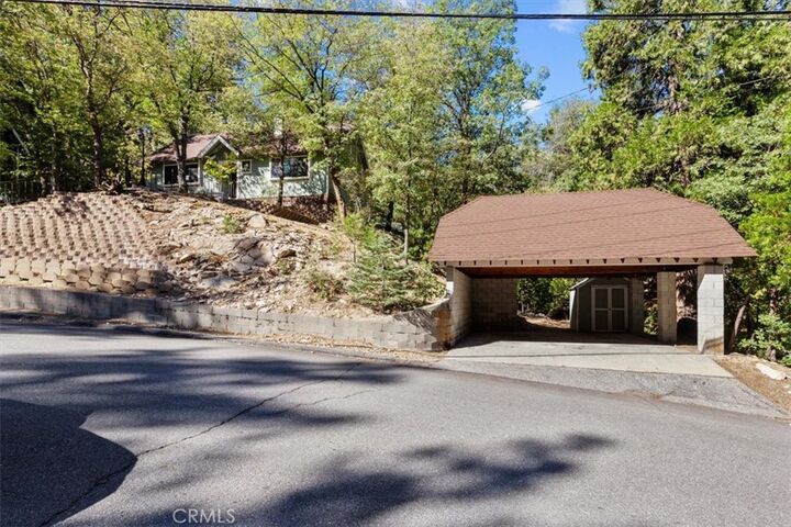 Property Photo: 26690 Thunderbird Drive CA 92391