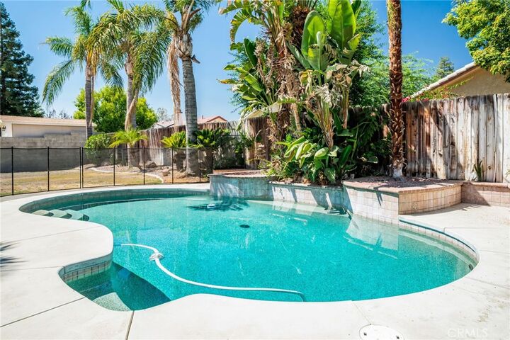 Property Photo:  3400 Medallion Rose Avenue  CA 93313 