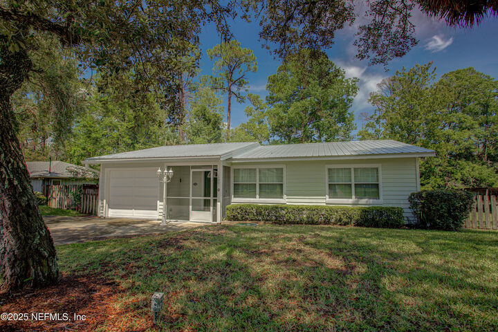 Property Photo:  137 Segovia Road  FL 32086 
