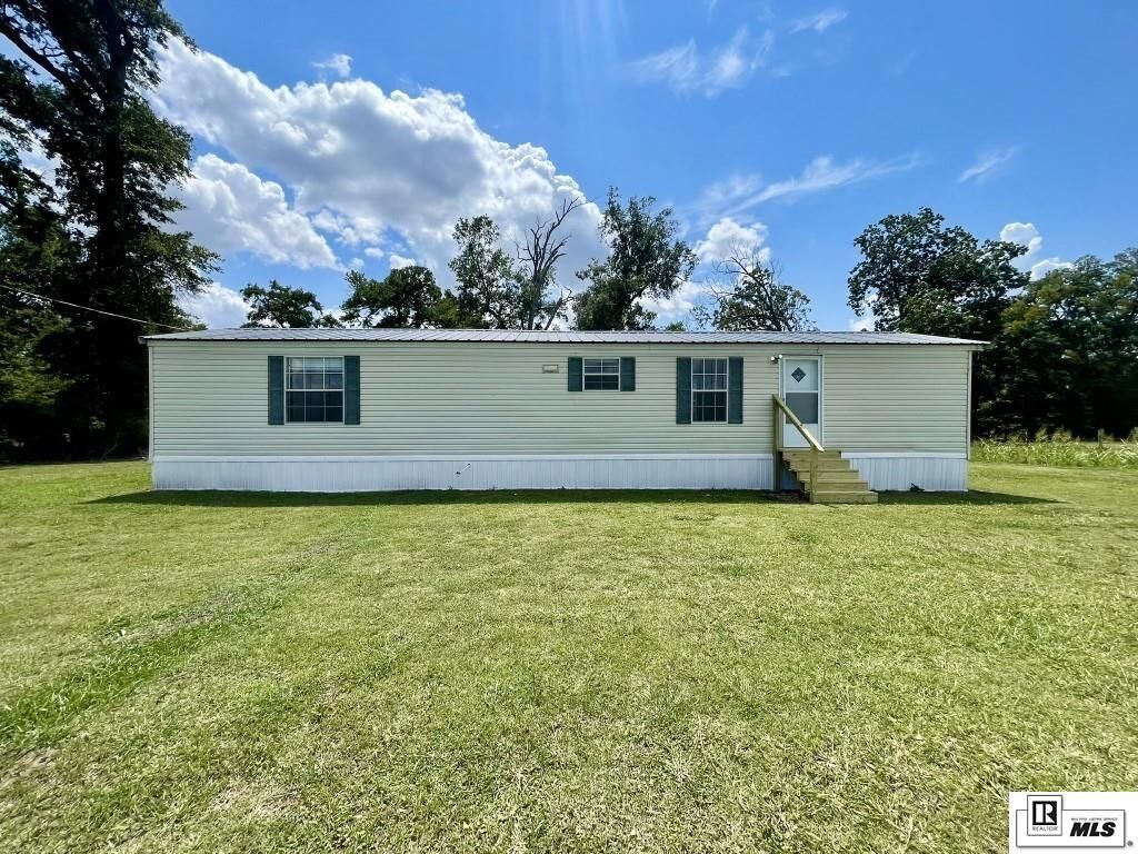 Property Photo:  1007 E Bear Lake Road  LA 71282 